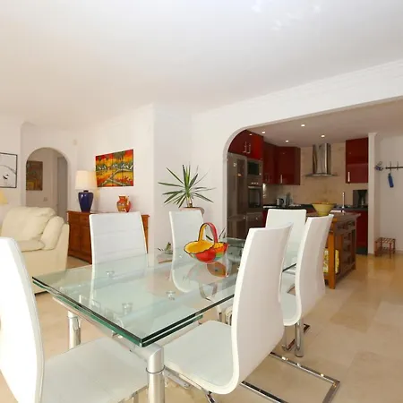 Port Aguila Apartment *