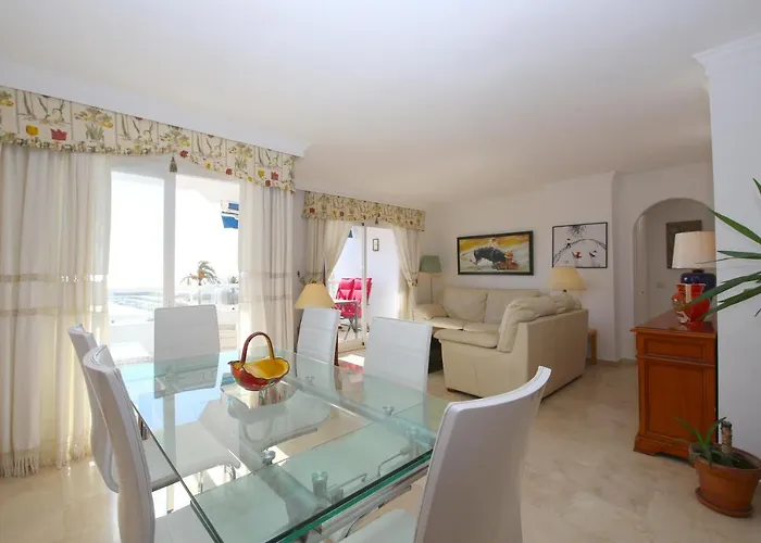 Port Aguila Apartamento Estepona