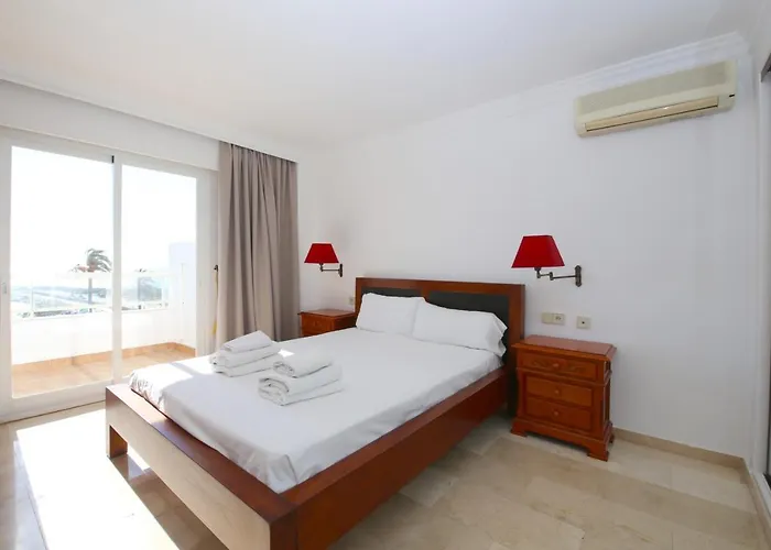 Port Aguila Apartamento *