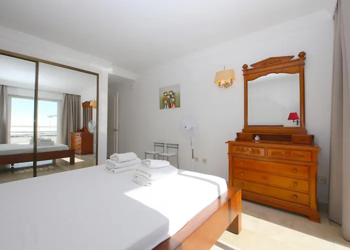 Port Aguila Lägenhet Estepona